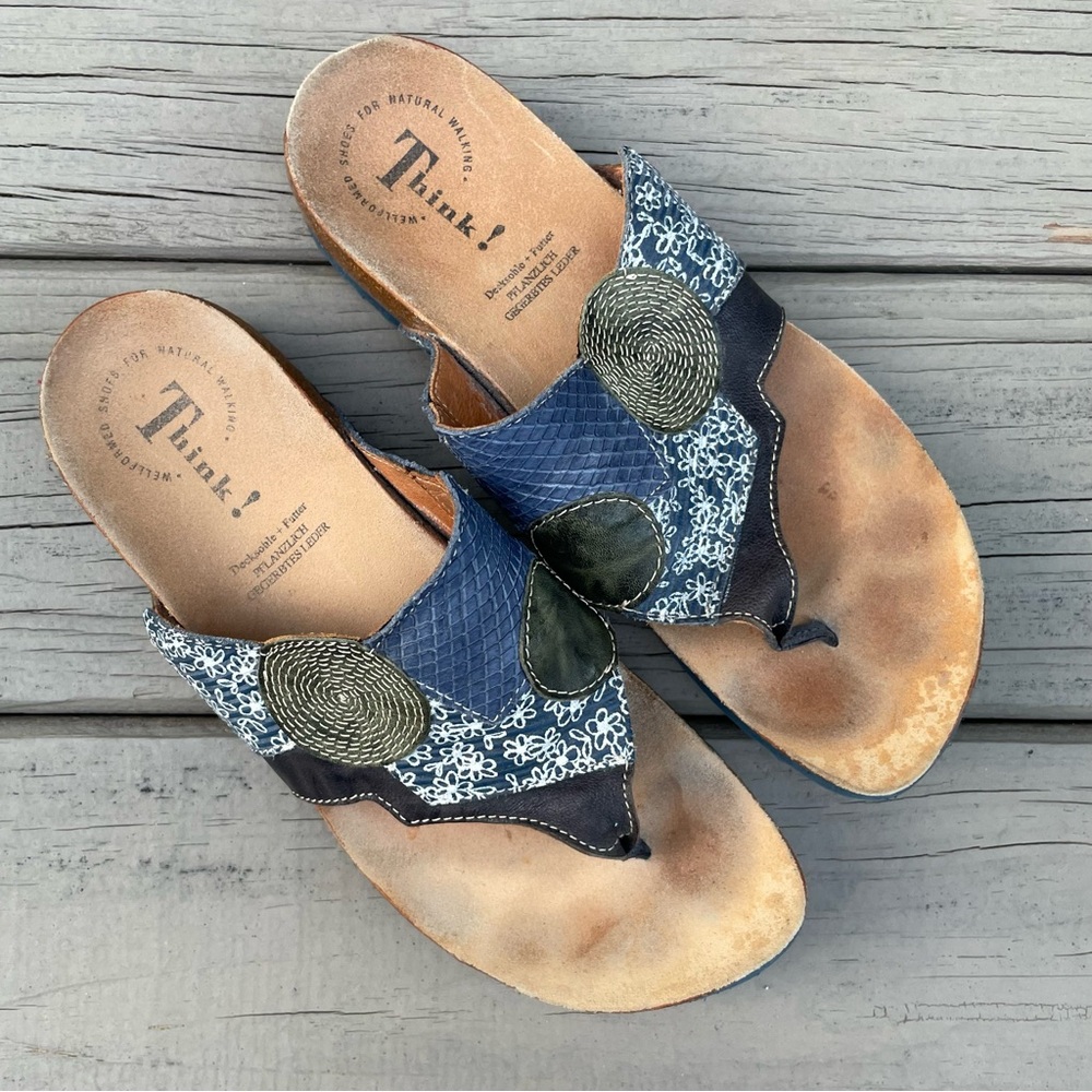 Think leather thing sandals size 40